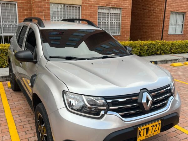GSCMABJ-001 RENAULT DUSTER